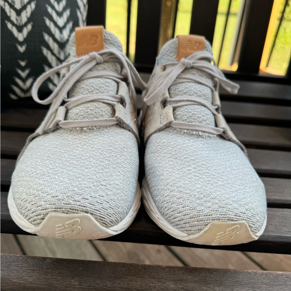 Size 10 New Balance - Picture 2 of 8